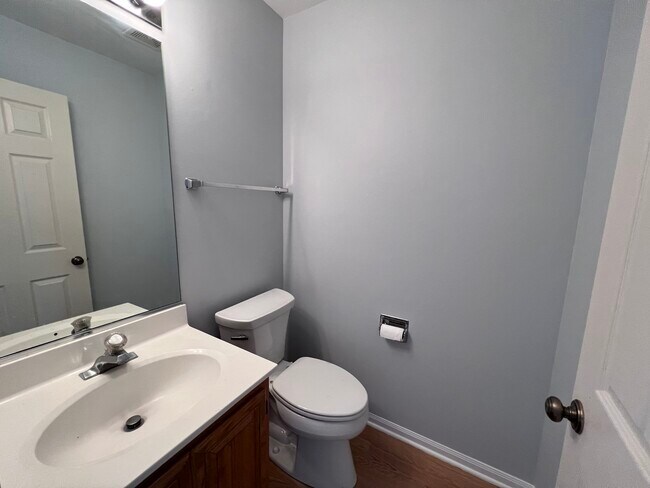 Building Photo - 1120 Mallory Ct