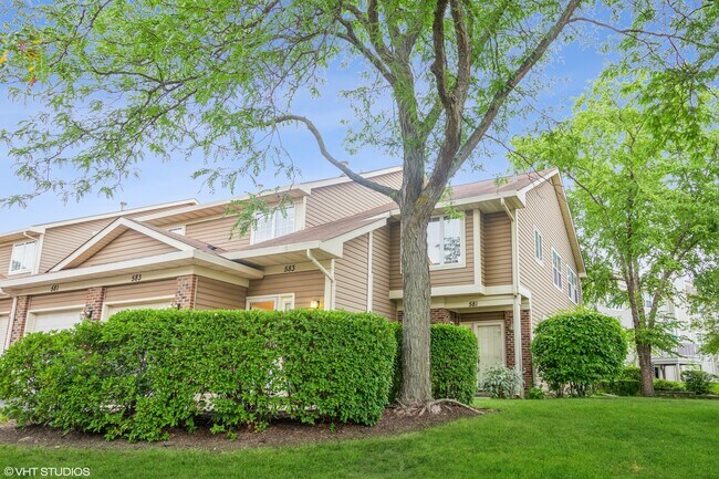 Building Photo - 583 W Parkside Dr