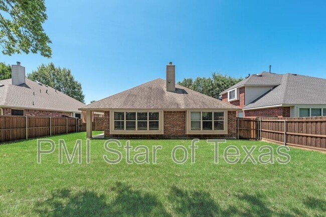 Building Photo - 7600 Shasta Dr