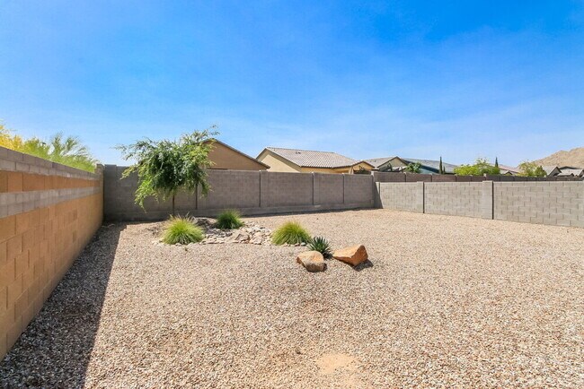 Building Photo - 4503 W Feather Plume Dr