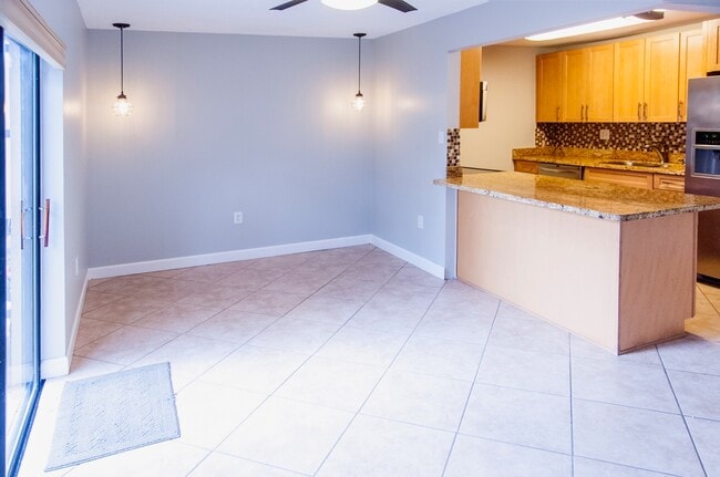 Building Photo - 3869 SW 99th Ave