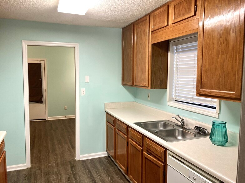 Kitchen View1 - 27 Ninety Two Plz