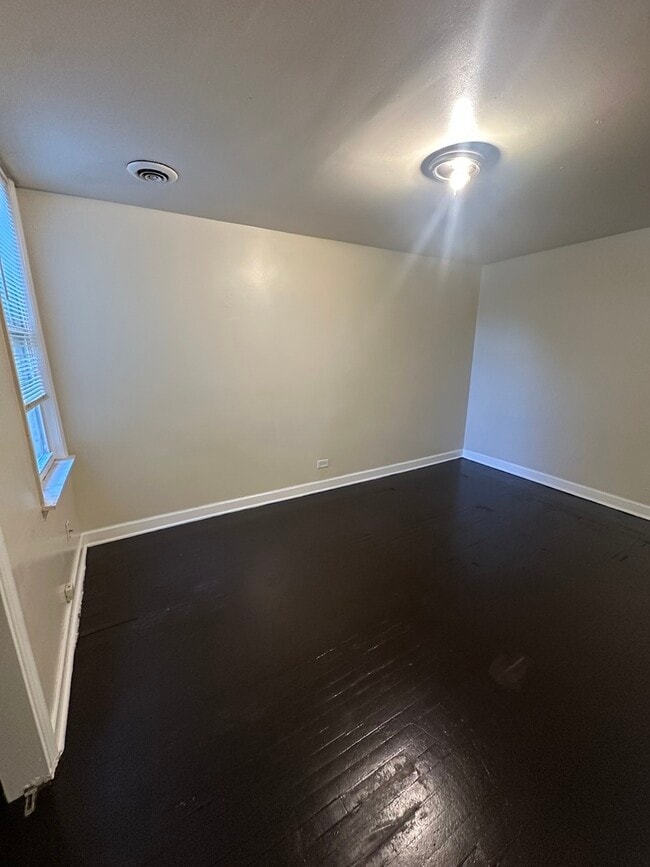 Building Photo - 4040 W Polk St