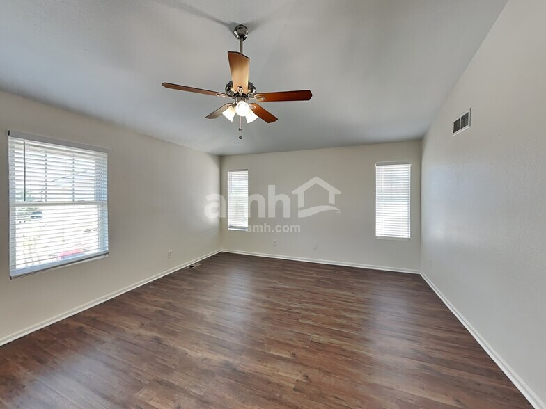 Building Photo - 23789 E Mississippi Cir