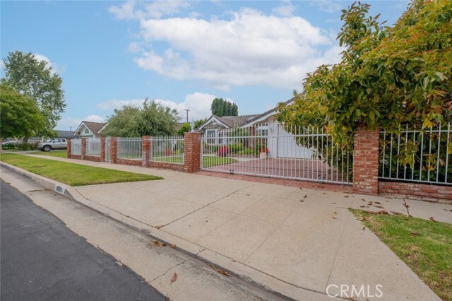 Building Photo - 9801 Quakertown Ave