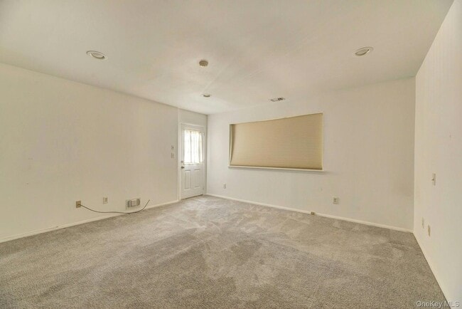 Building Photo - 367 Seabreeze Ct