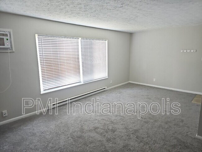 Building Photo - 6220 E 11th St