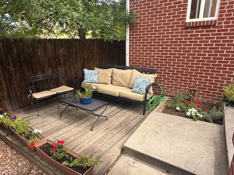 Private Yard - 2191 S Sherman St