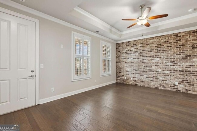 Building Photo - 355 Cricket Ln