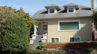 Building Photo - 8 bedroom in Seattle WA 98105