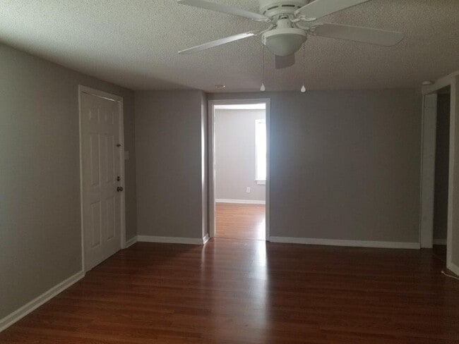 Building Photo - 7686 US-13