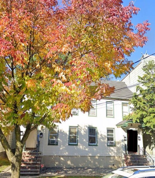 Outside Property - 44 Prospect St