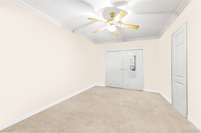 Building Photo - 15 Winchester Ave