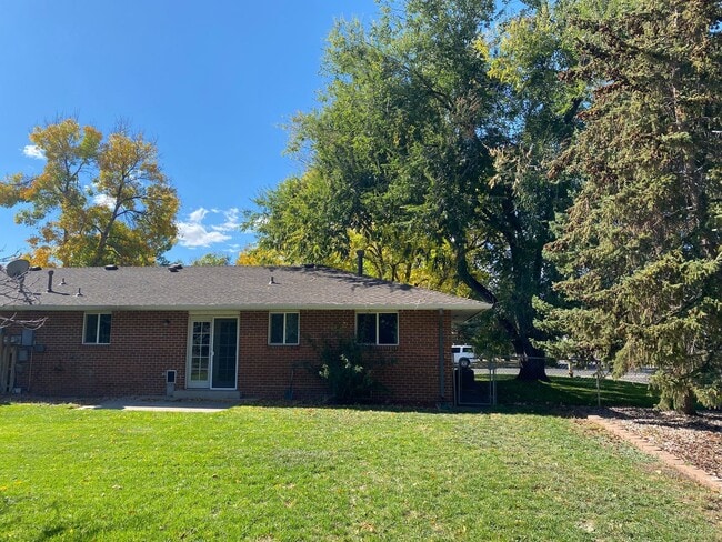 Building Photo - 2 Bed 1 Bath Home in NE Fort Collins!