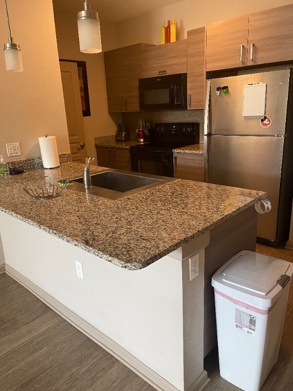 Building Photo - 150 Bear Springs Dr