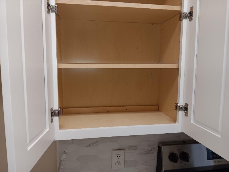 Building Photo - 7025 Hemlock Ave