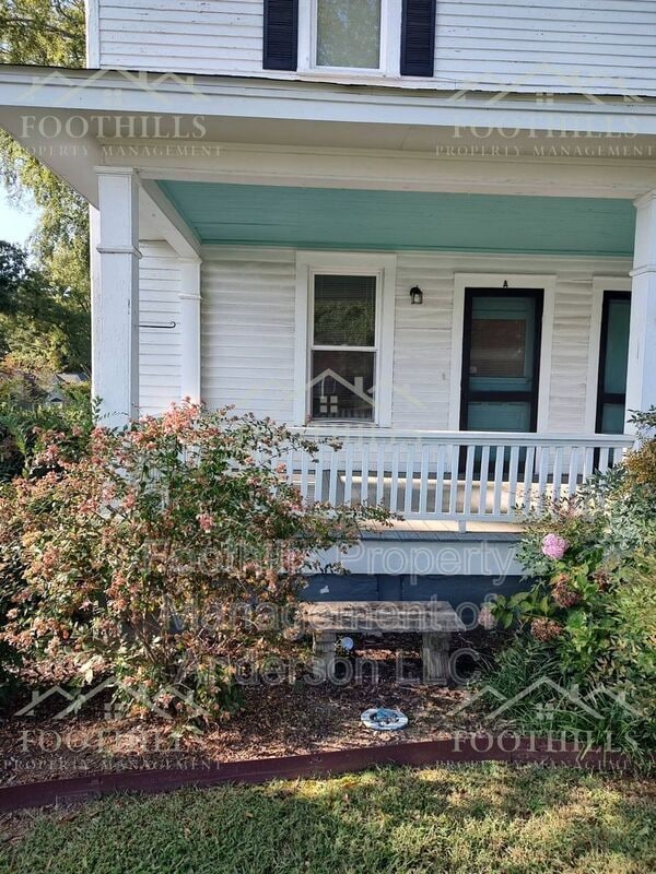 Building Photo - 120 Anderson Ave