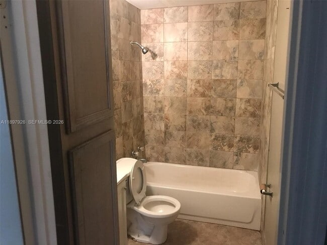 Building Photo - 2748 Broadway Ave