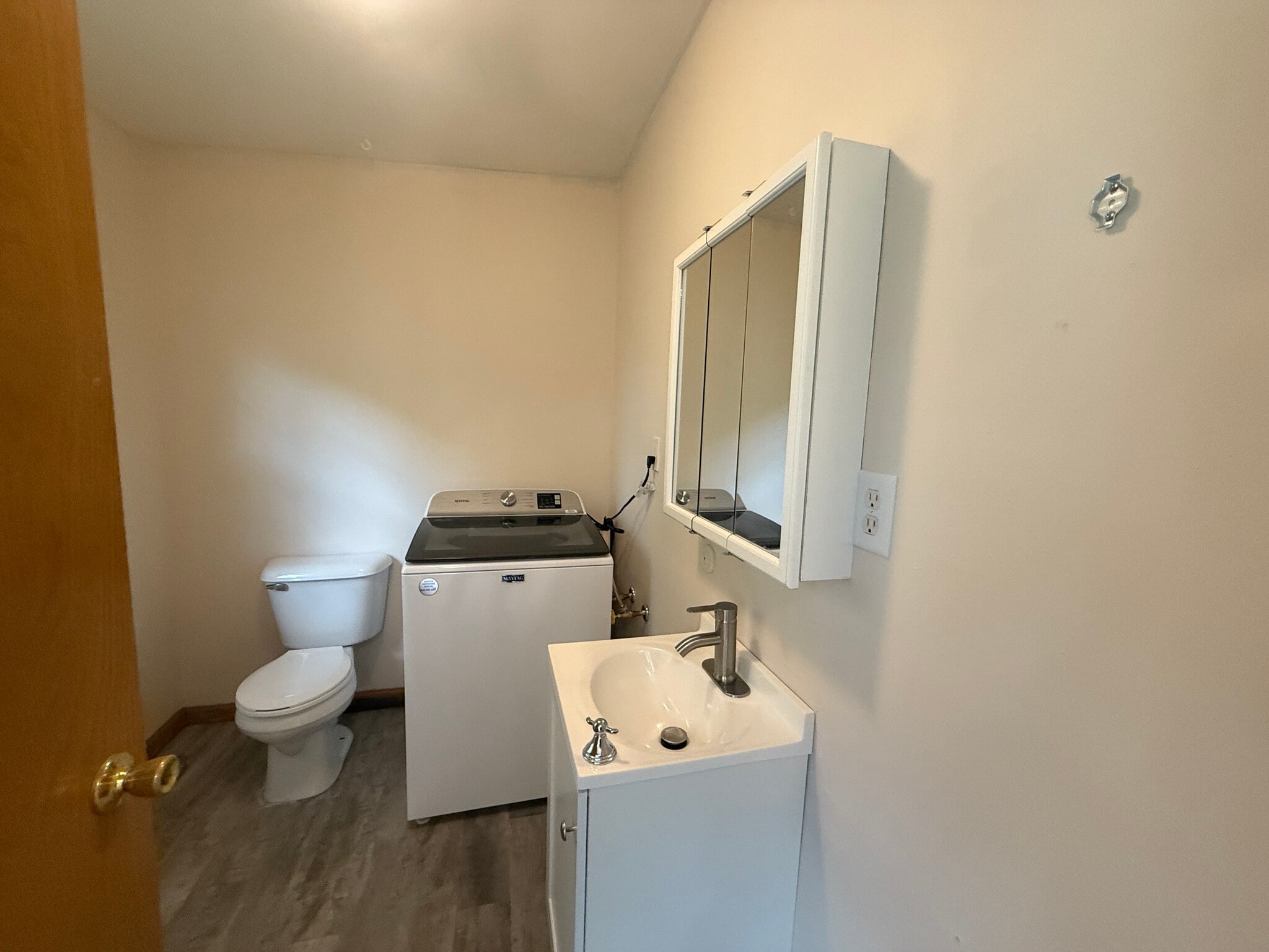 Bath 2 / laundry - 7214 W Mineral Point Rd