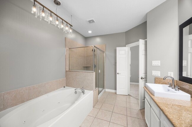 Building Photo - 7930 Stoneyway Dr