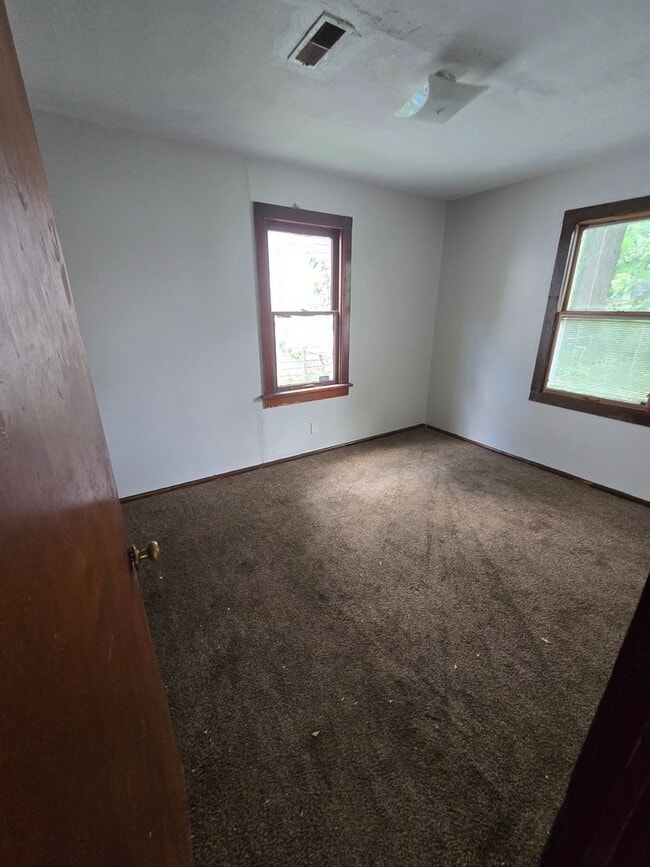 Building Photo - 1205 Williams St