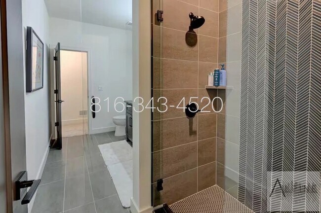 Building Photo - Fully Furnished Short or Mid Term Rental