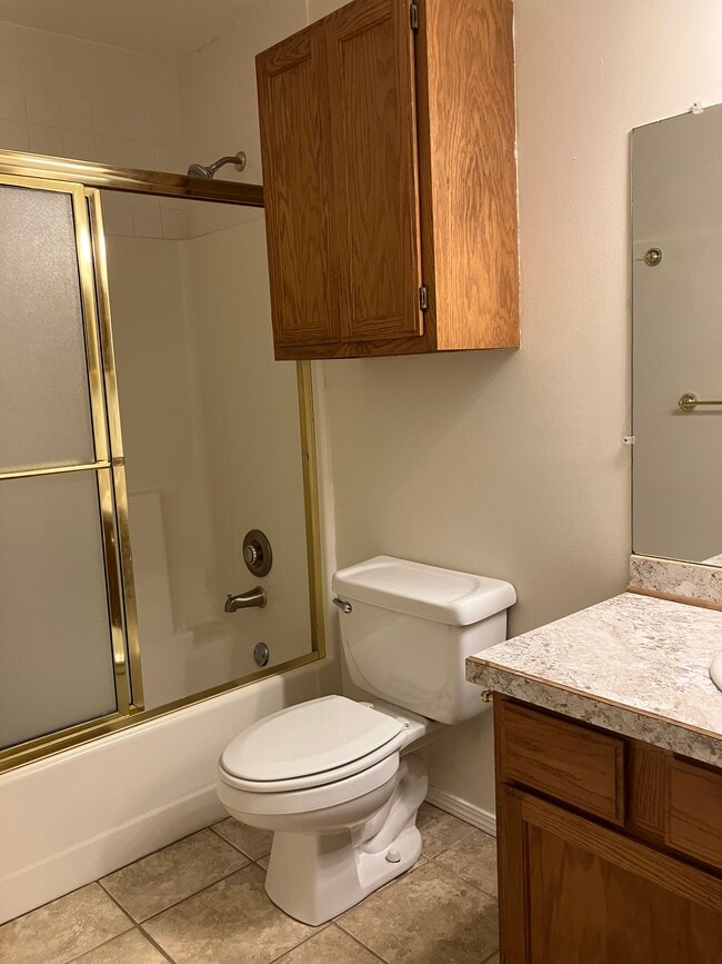Building Photo - 8632 Golf Creek Dr