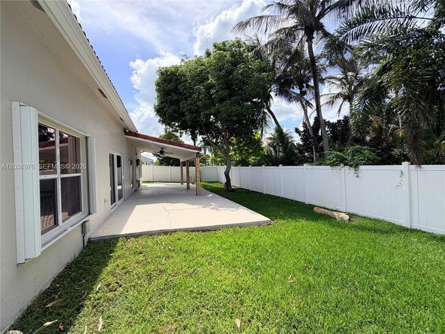 Building Photo - 13040 SW 20th St