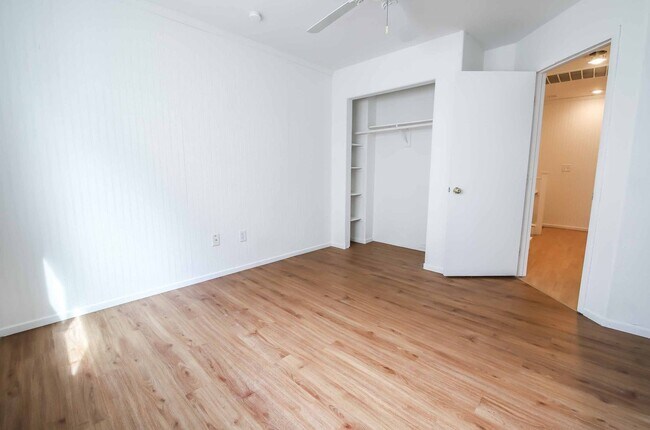 Building Photo - 7204 Platinum Peak Ave