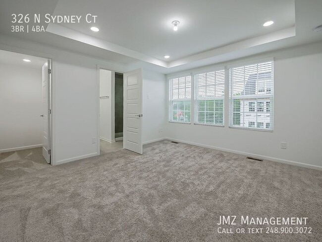 Building Photo - 326 N Sydney Ct
