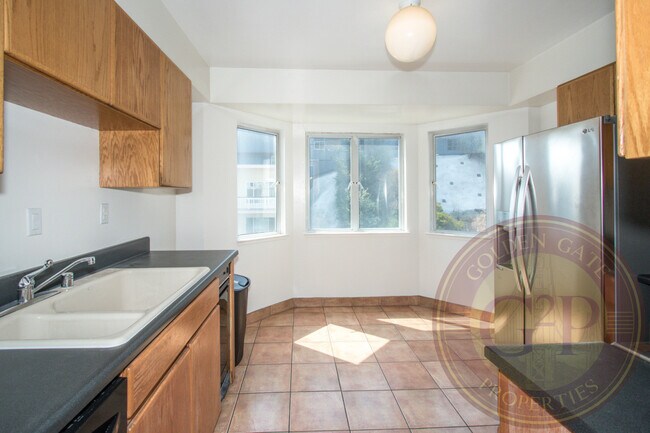 Building Photo - Corona Heights - 3 BR, 2.5 BA Condo 1,586 Sq. Ft. - 3D Virtual Tour, Parking, Patio