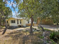 Building Photo - 6101 La Paloma Ln