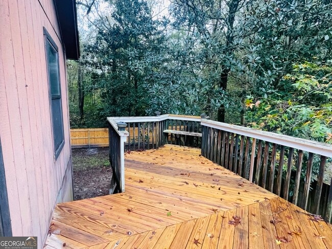 Building Photo - 136 Creekwood Cir