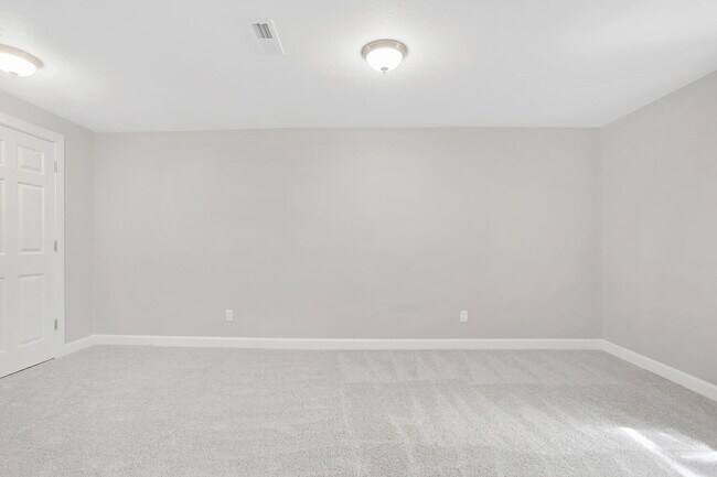 Building Photo - 1101 E Pin Oak Dr