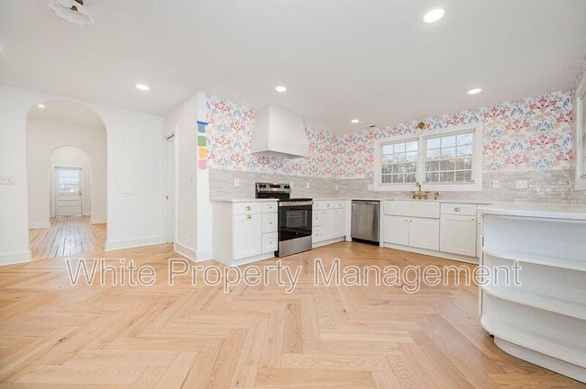 Building Photo - 3612 E Brief Rd