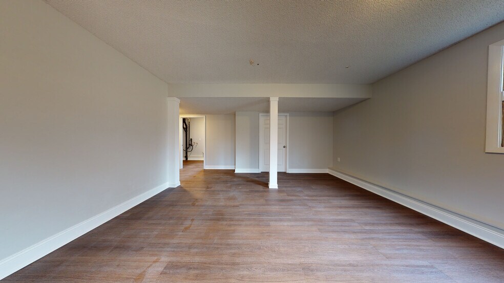 Building Photo - 414 Bay