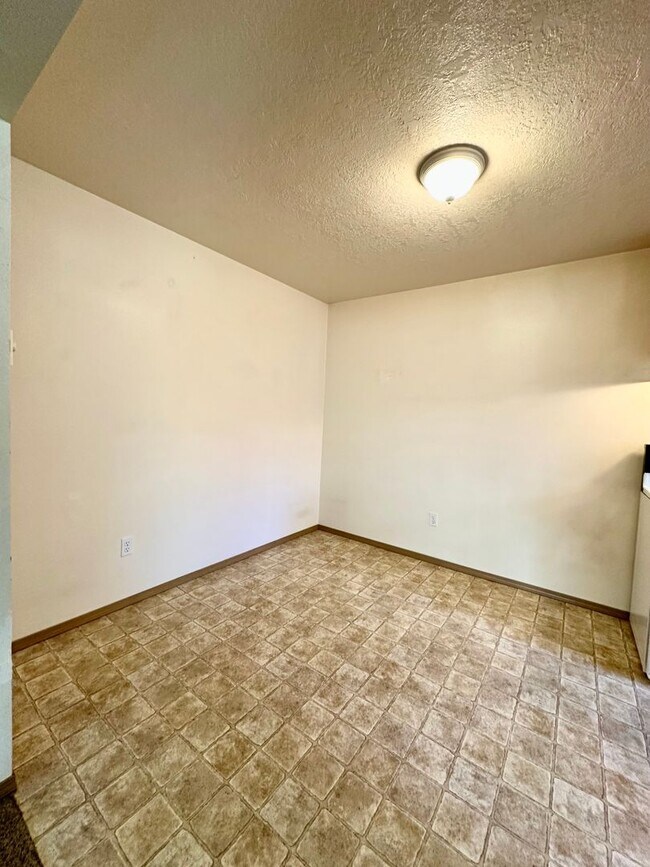 Building Photo - 21028 Damascus Ln