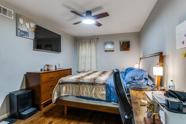 Building Photo - 2817 Cumberland Dr