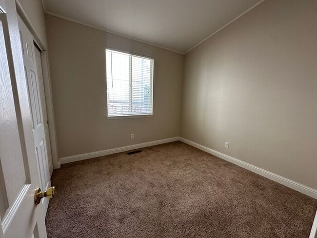 Building Photo - 7449 Ambush Cir