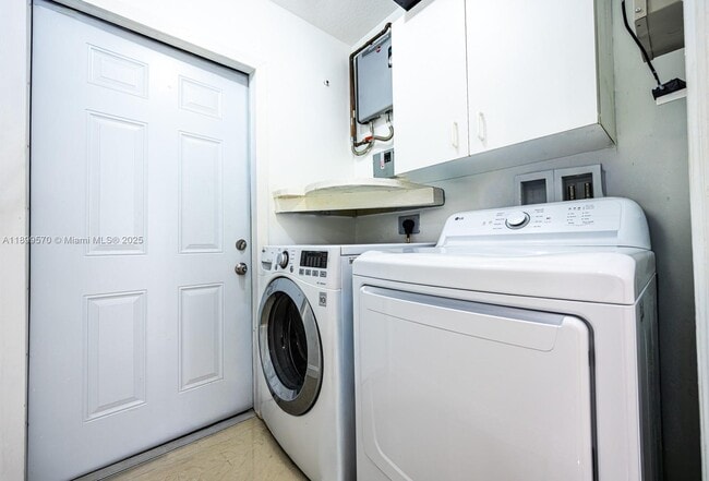 Building Photo - 14859 SW 177th Terrace