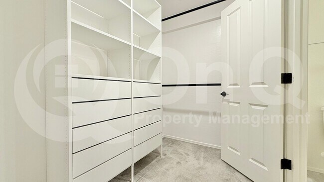 Building Photo - 40633 W Helen Ct