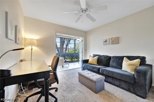 Building Photo - 8110 S Woods Cir