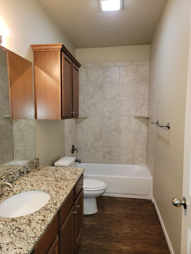 Building Photo - Awesome 3/2/2 in Foxridge - Cooper Schools