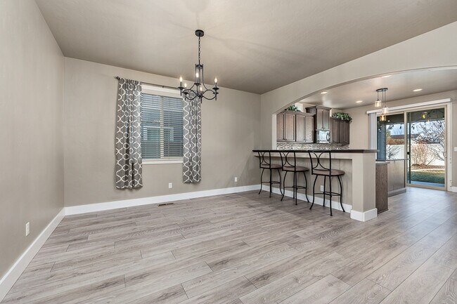 Building Photo - 5344 W Los Flores St