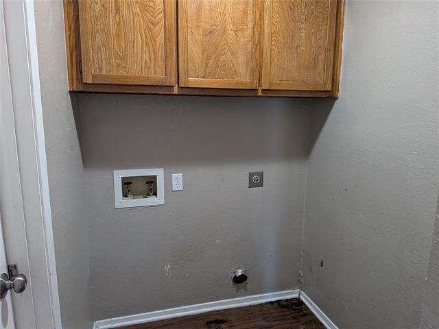 Building Photo - 7022 Lincoln Dr
