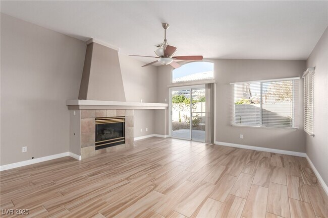 Building Photo - 9424 Cloudcroft Ave