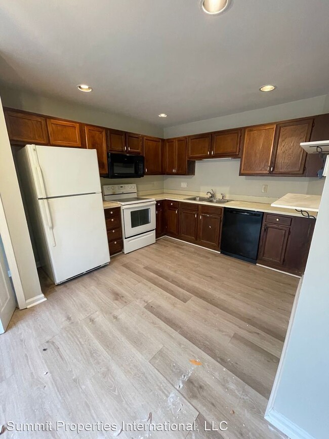 Building Photo - 2 br, 2.5 bath House - 2816 Iron Gate Lane