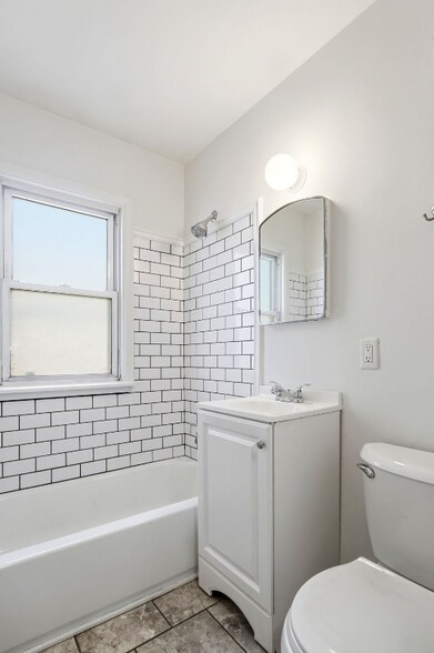 Building Photo - 4620 4th Ave S