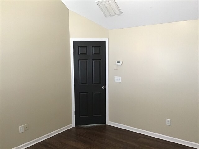 Building Photo - 527 Tansy Dr