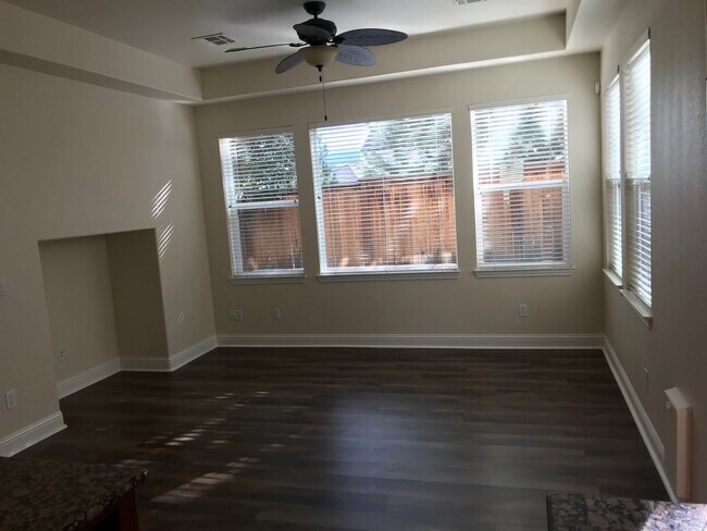 Building Photo - Two Story Home in Somersett Vue Community